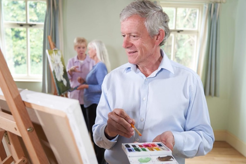 Senior patient painting 